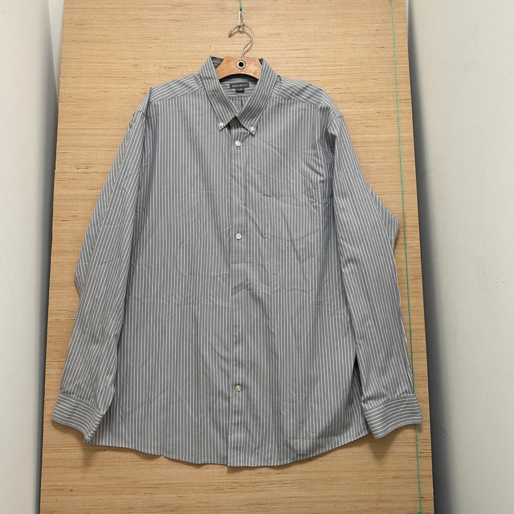 Eddie Bauer Mens XL Grey White Striped Wrinkle Free Relaxed Button Down Shirt